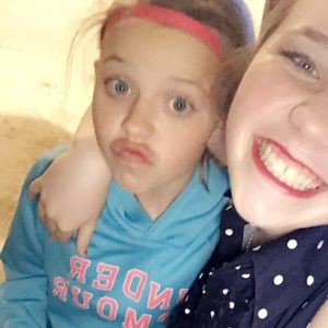 Meet your Posher, Danielle