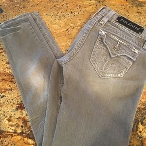 Rock Revival 28 Skinny