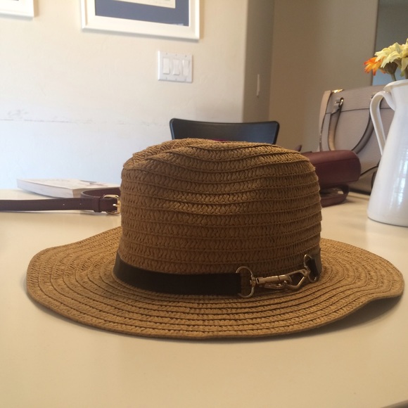 LIKE NEW ALDO HAT