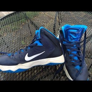 Men's Nike basketball shoes sz 8.5