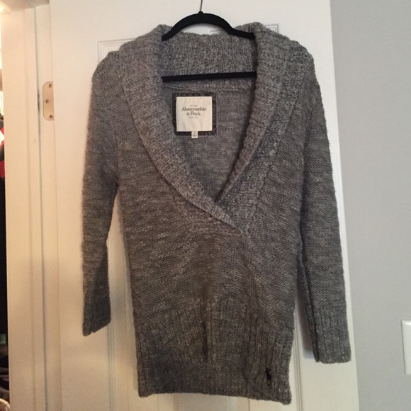 Abercrombie and Fitch sweater shirt