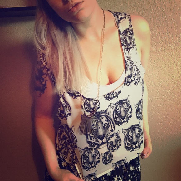 Tiger Tank Top - Picture 1 of 2