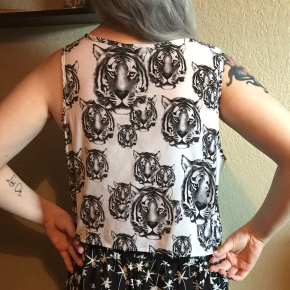 Tiger Tank Top - Picture 2 of 2