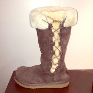 UGG Australia Leather/Sheepskin Lace-up Boots