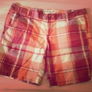 Aeropostale Capri short