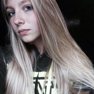 Meet your Posher, Molly