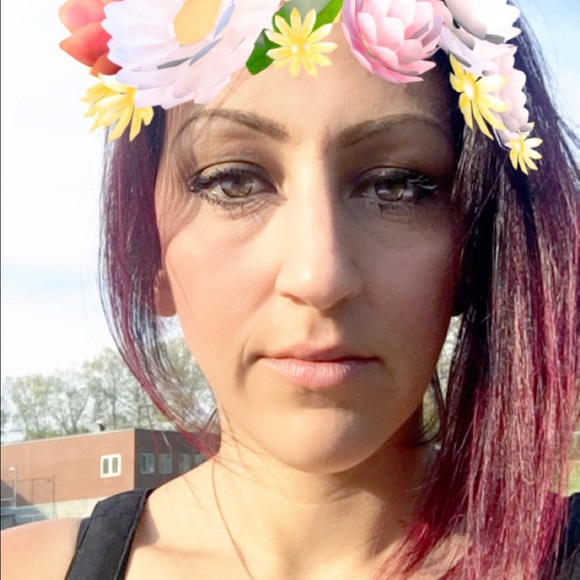 Meet your Posher, Stephanie