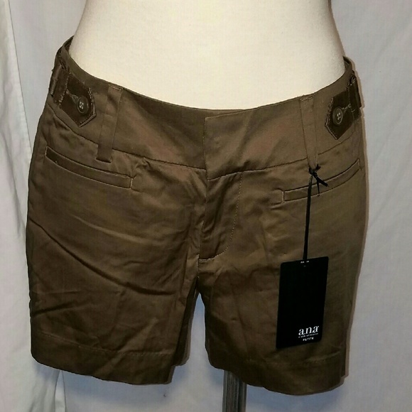 Women's Ana Shorts - Picture 1 of 4