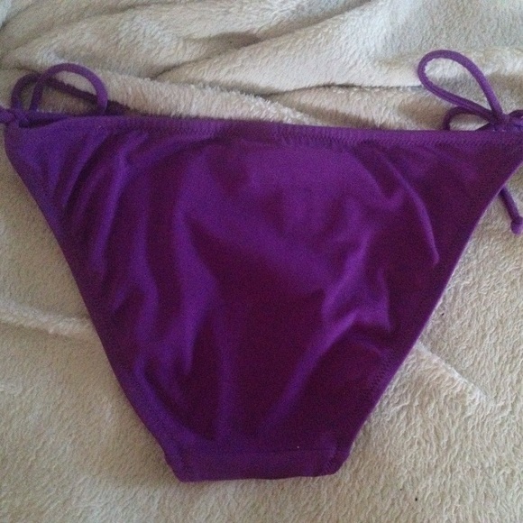 Victoria secret swim suit! - Picture 2 of 2