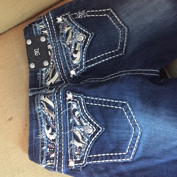 Super cute Miss me Capris