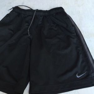 Men's NIKE basketball shorts size M