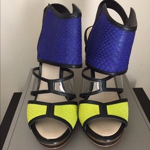 BCBGMAXAZRIA Hex Heels