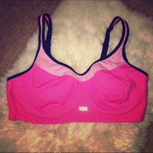 36D Victoria's Secret Sports Bra hot pink