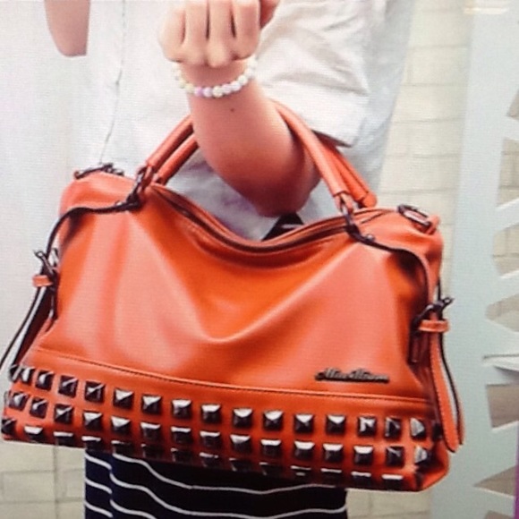 Rivet's design tote bag