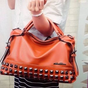 Rivet's design tote bag