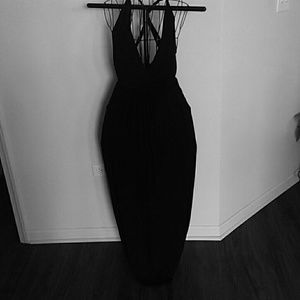 Long black cross on the back dress XL