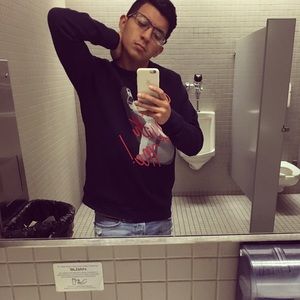 Meet your Posher, Jonathan