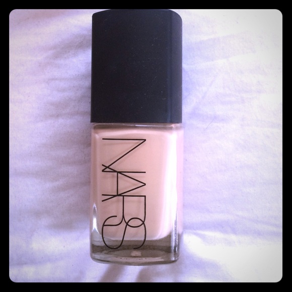 NARS Sheer Glow in Deauville