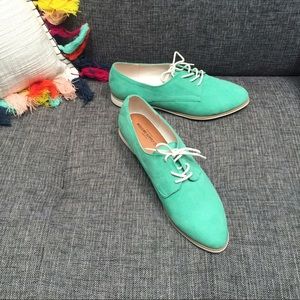 Mossimo oxfords, size 9