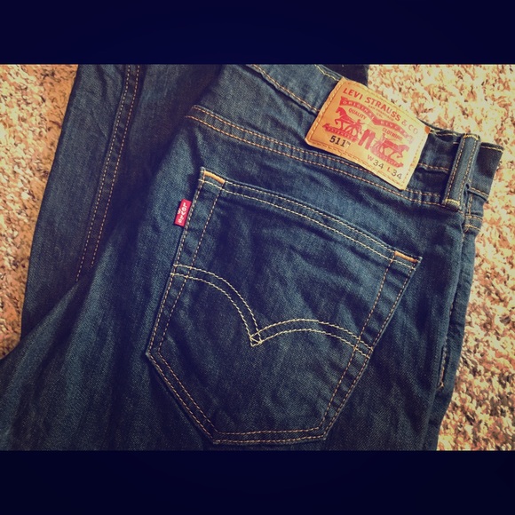 Levis 511  34 X 34 MENS.  Dark denim.