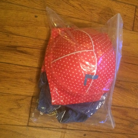 -SOLD-Brand new pinup polka dot swimsuit - Picture 4 of 4