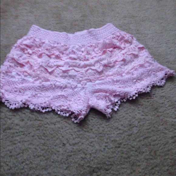 Lace pink shorts