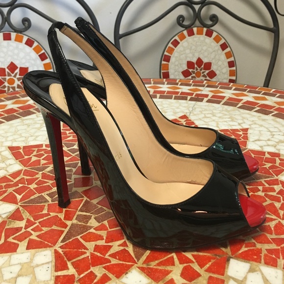 Christian louboutin sandals. - Picture 2 of 3