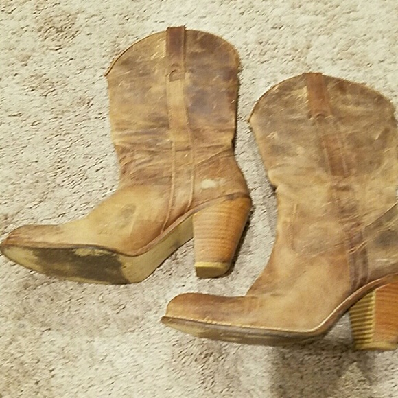 Jessica Simpson cowboy boots