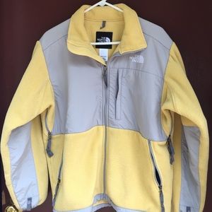 Women's L North Face Denali jacket
