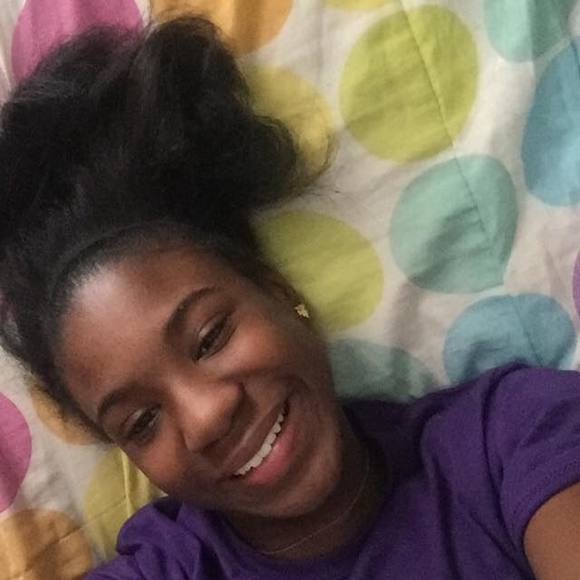 Meet your Posher, Jazmyne - Picture 1 of 1