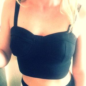 Black structured crop top