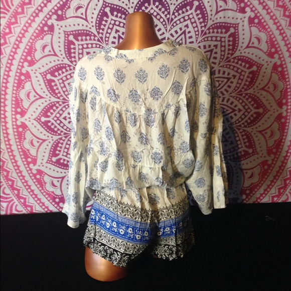 Ivory & Blue romper - Picture 3 of 4