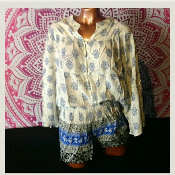 Ivory & Blue romper - Picture 4 of 4