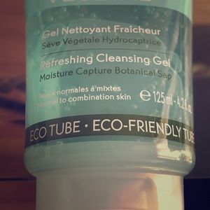 Refreshing Cleansing Gel