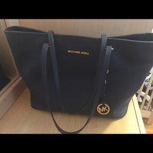 Jet Set Michael Kors