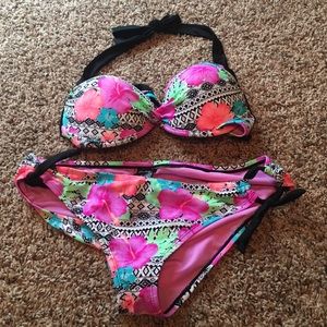 Bikini top and bottoms