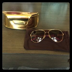 Pink and gold Tory Burch aviator sunglasses