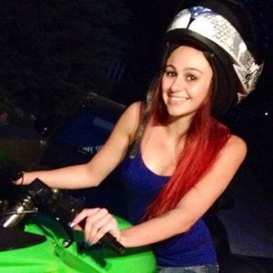 Meet your Posher, Cassandra