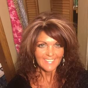 Meet your Posher, Connie
