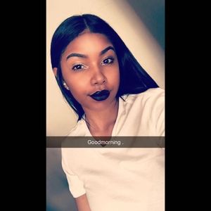 Meet your Posher, Aris