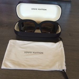 Black Louis Vuitton sunglasses