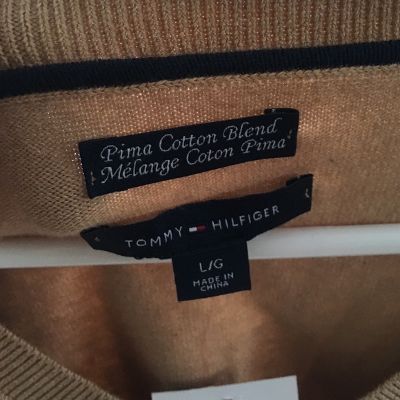 Tommy Hilfiger sweater! - Picture 2 of 3