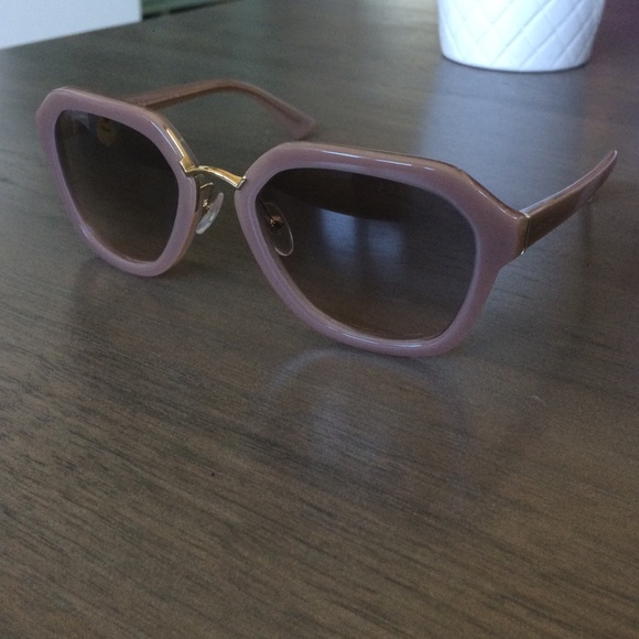 Purple Prada sunglasses - Picture 3 of 4