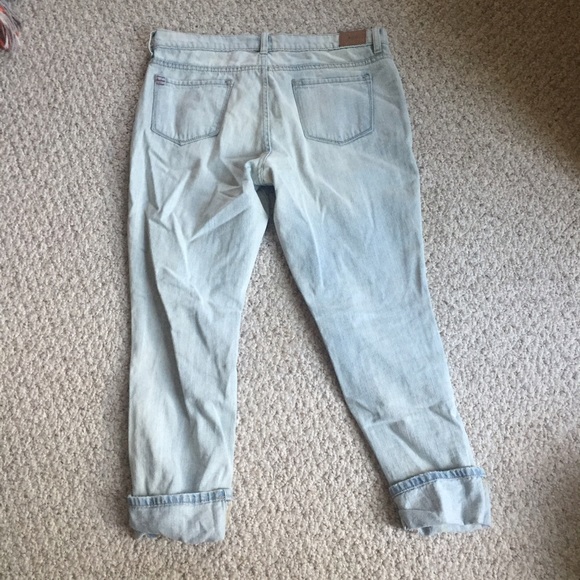 Light wash ripped jeans-urban outfitters - Picture 3 of 3