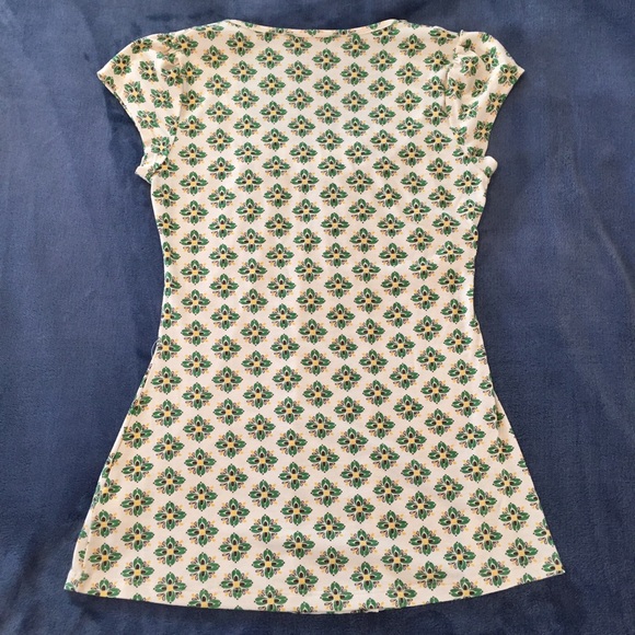 NWOT Green & Yellow Patterned Top - Picture 3 of 6