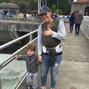 Meet your Posher, Lauren