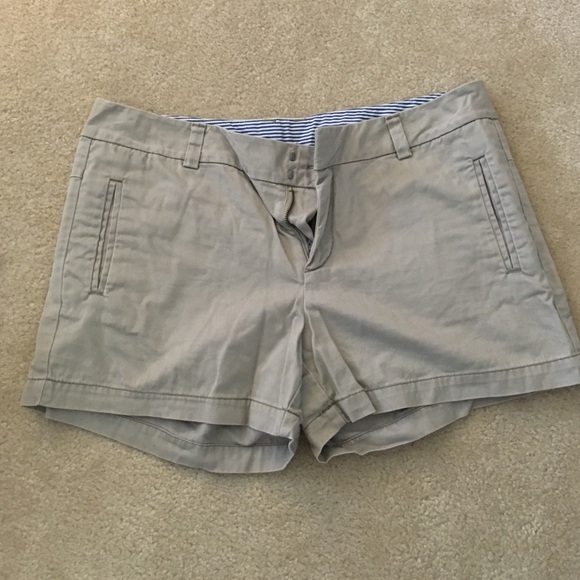 JCP beige shorts