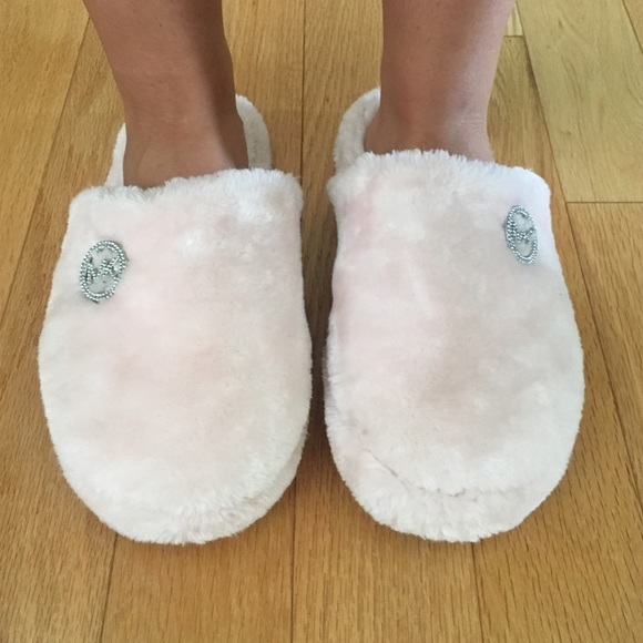 Michael Kors pink slippers! (These are authentic)