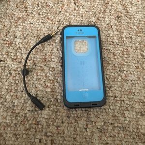 iPhone 5 LifeProof case