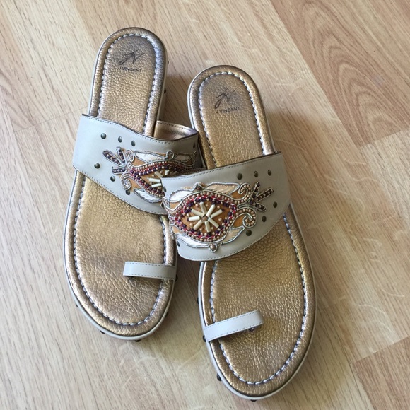 Platform sandals